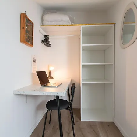 Le Soyeux - 100m De La Gare & Parking Prive Apartment Roanne