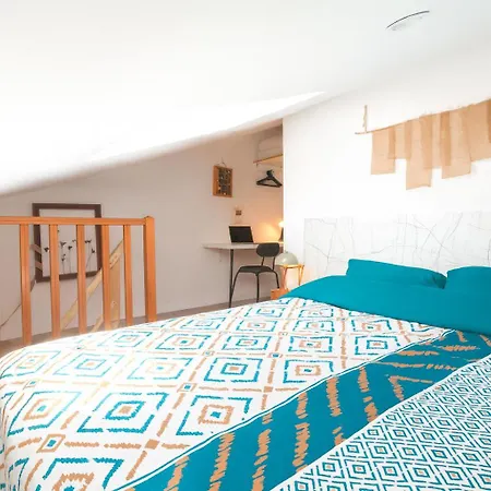 Apartment Le Soyeux - 100m De La Gare & Parking Prive